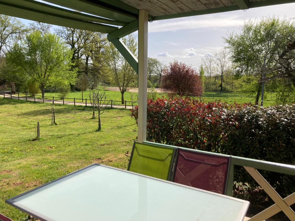 Villa Maison d'hôtes  Le grenier-Ecuries de St Maurice à Lacapelle-Marival Extérieur photo
